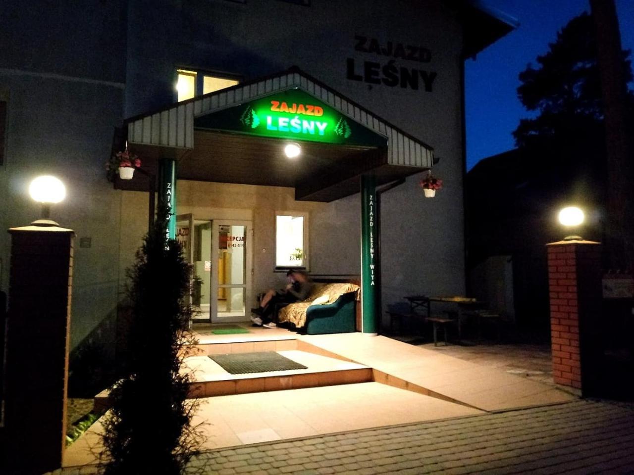 Zajazd Lesny 图申 外观 照片